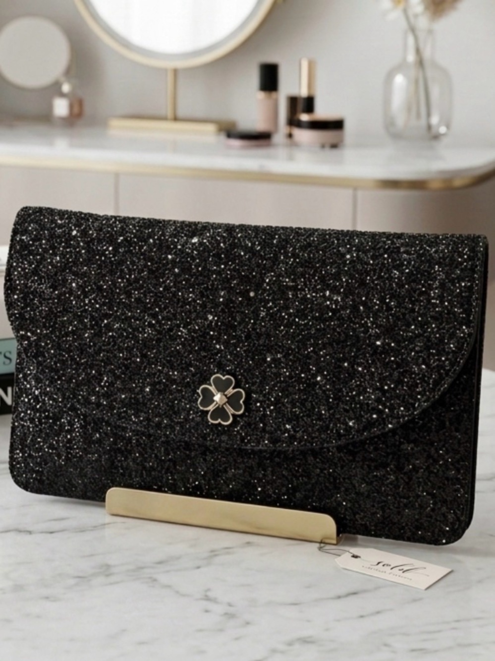 kate spade CHUNKY glitter clutch!